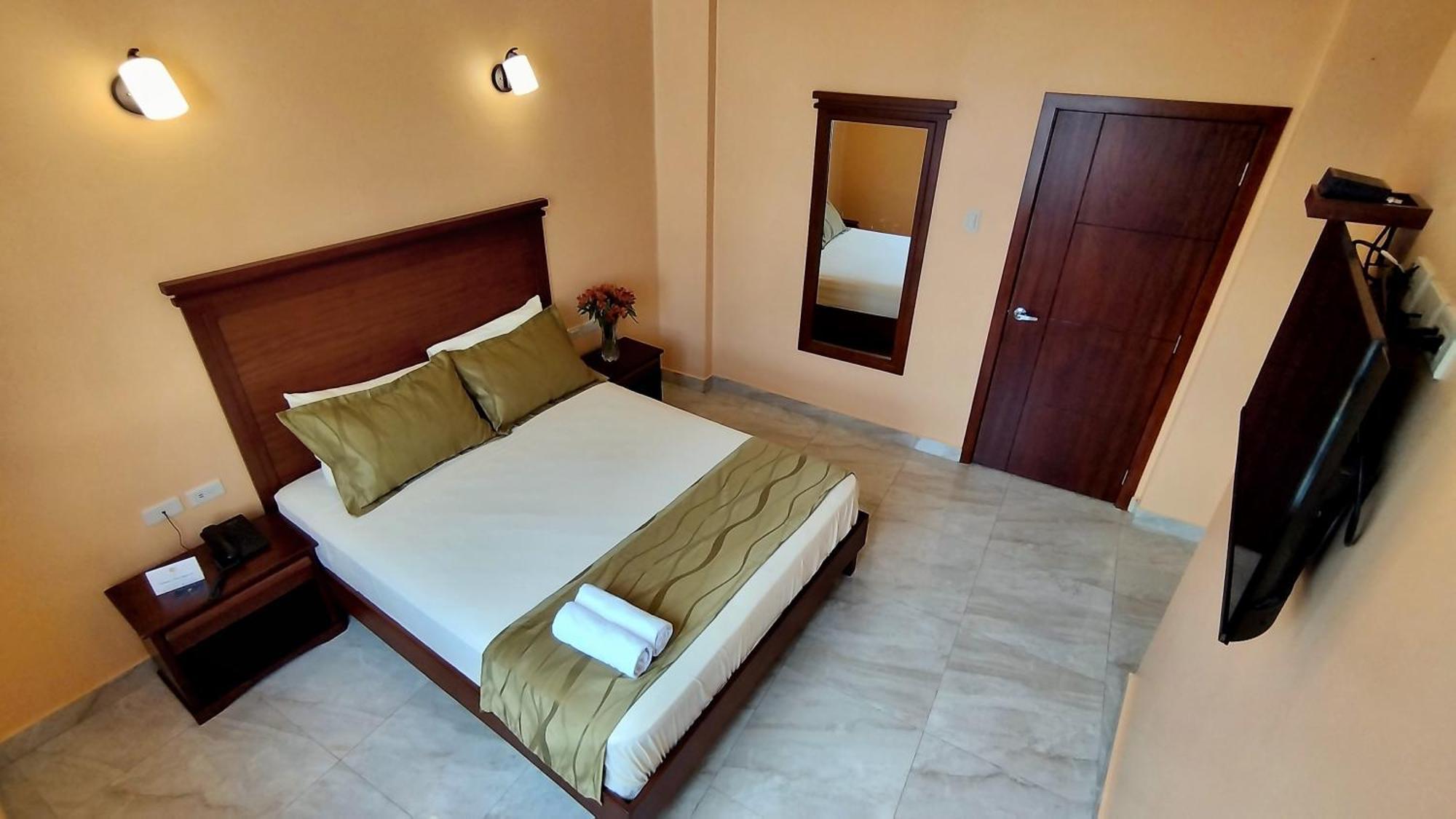 Hostal California Inn Guayaquil Extérieur photo