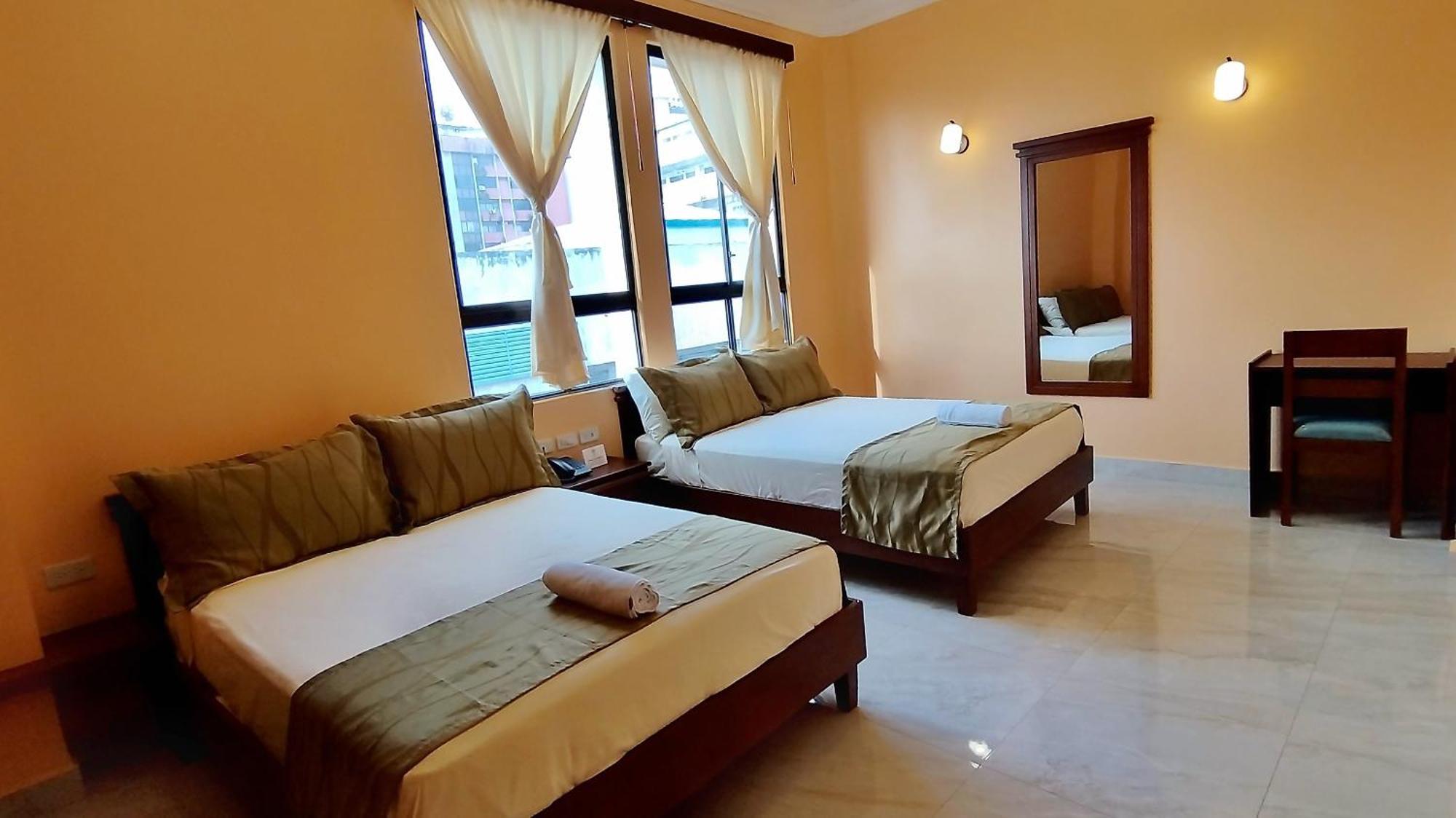 Hostal California Inn Guayaquil Extérieur photo
